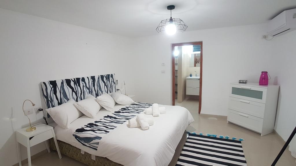 Hili Apartments Tiberias Exteriör bild